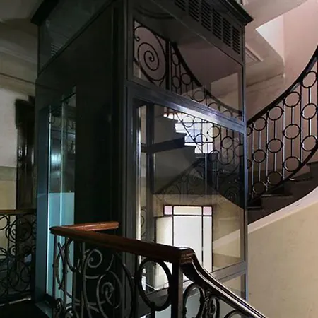 Panizza Hotel