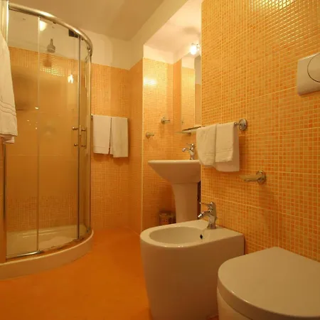 酒店 帕妮萨酒店